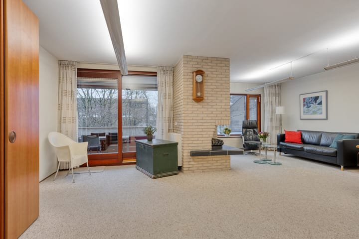 Photo 2 of Logger 227