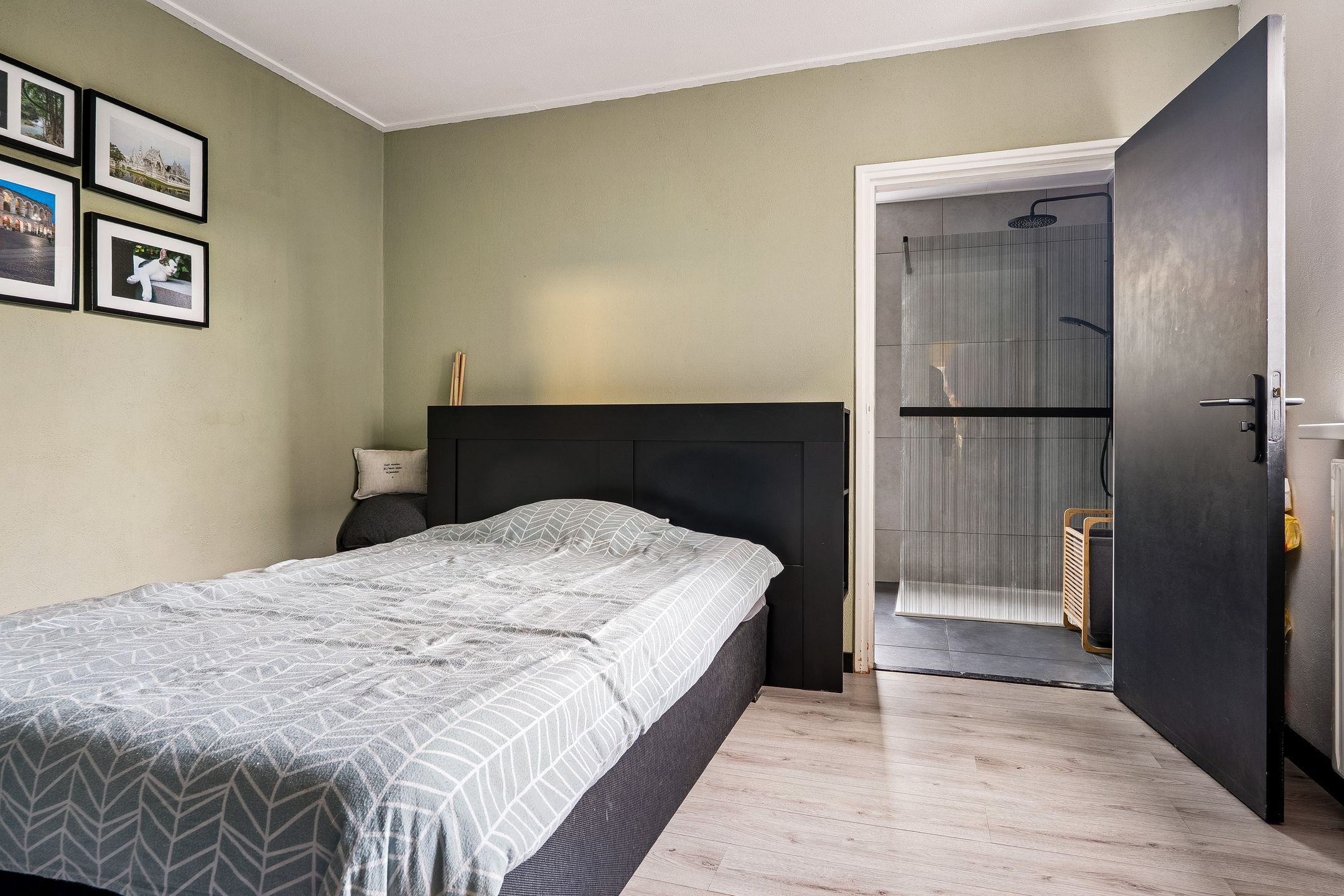 Foto 24 van Burgemeester van Heeckerenstraat 4