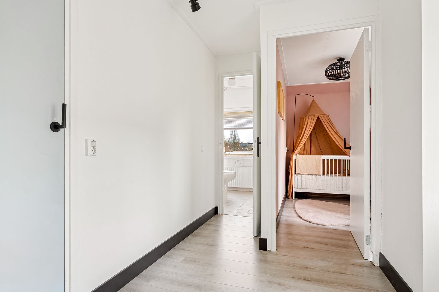 Foto 34 van Burgemeester van Heeckerenstraat 4