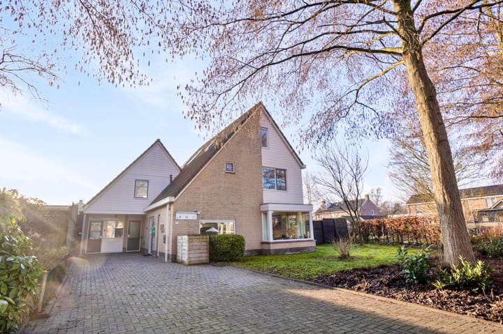 Foto 2 van Weegbree 31