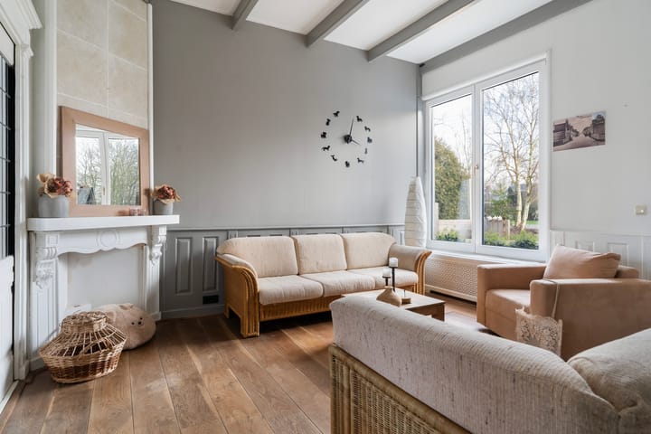 Photo 2 of Burgemeester Albertsstraat 18