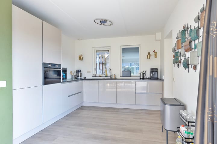 Foto 13 van Weegbree 31