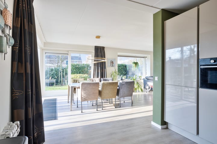 Foto 16 van Weegbree 31