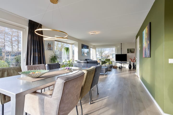 Foto 17 van Weegbree 31