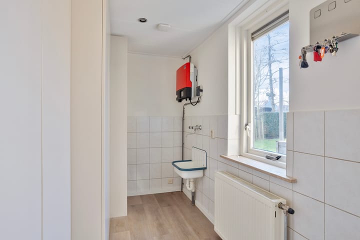 Foto 18 van Weegbree 31