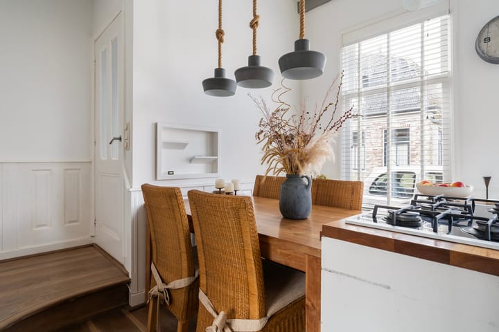 Photo 11 of Burgemeester Albertsstraat 18