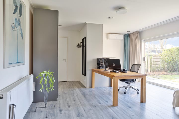 Foto 21 van Weegbree 31