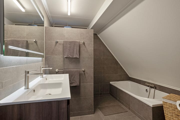 Foto 29 van Weegbree 31