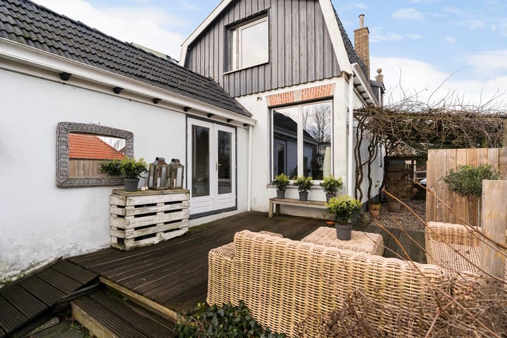 Photo 27 of Burgemeester Albertsstraat 18