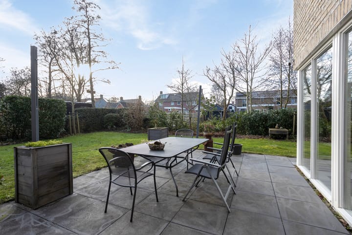 Foto 40 van Weegbree 31