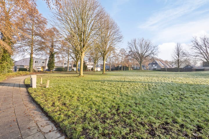 Foto 49 van Weegbree 31