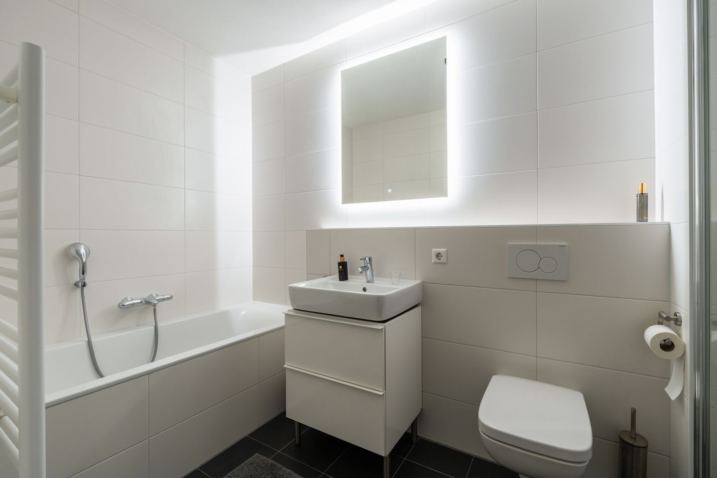 Foto 19 van Baan 44-R