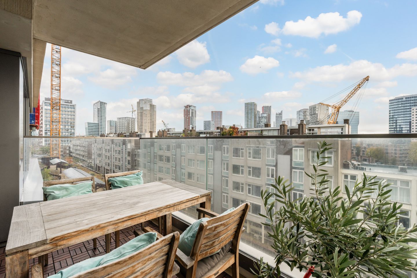 Foto 25 van Baan 44-R