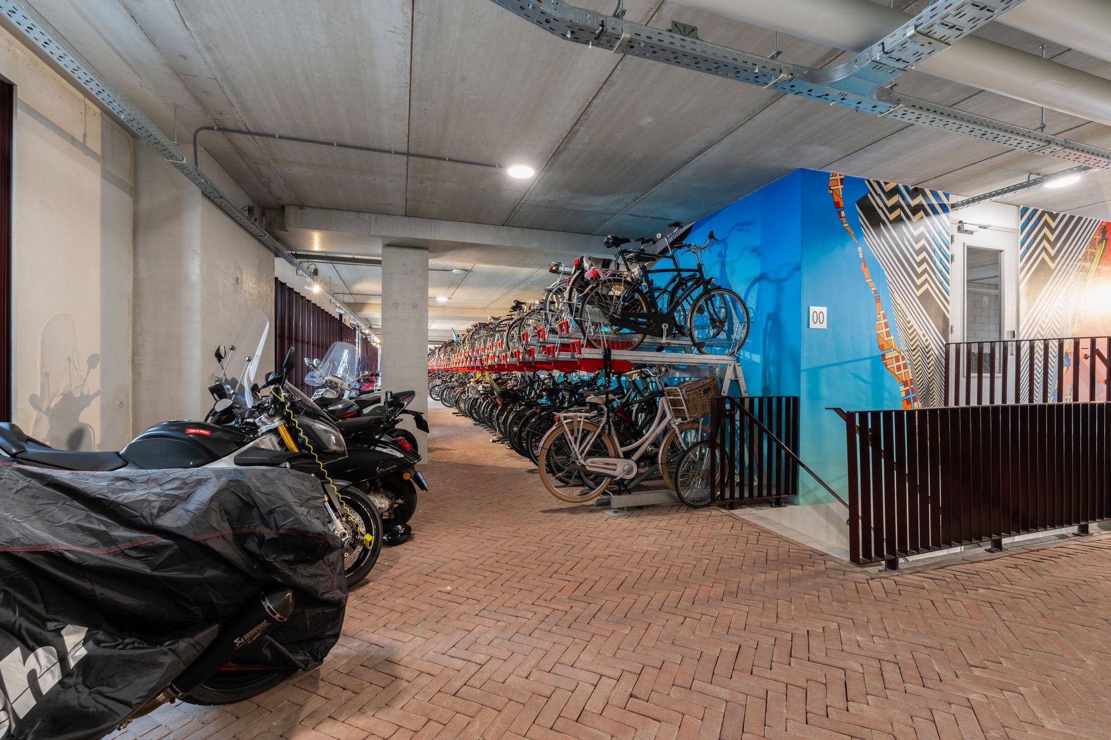 Foto 30 van Baan 44-R