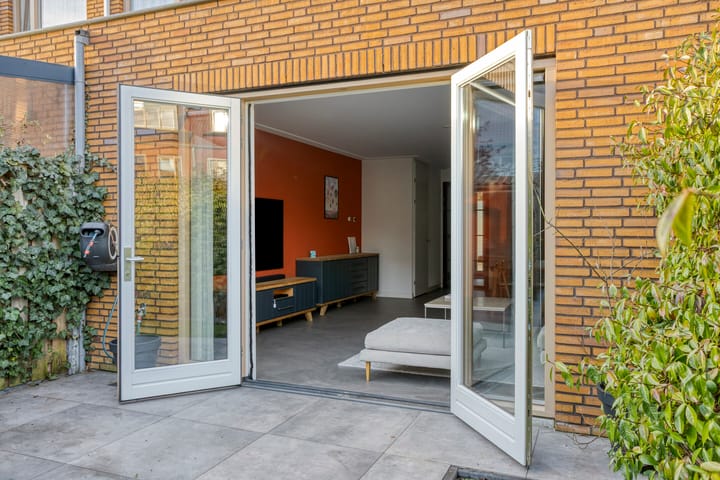 Foto 14 van Adelheidstraat 14