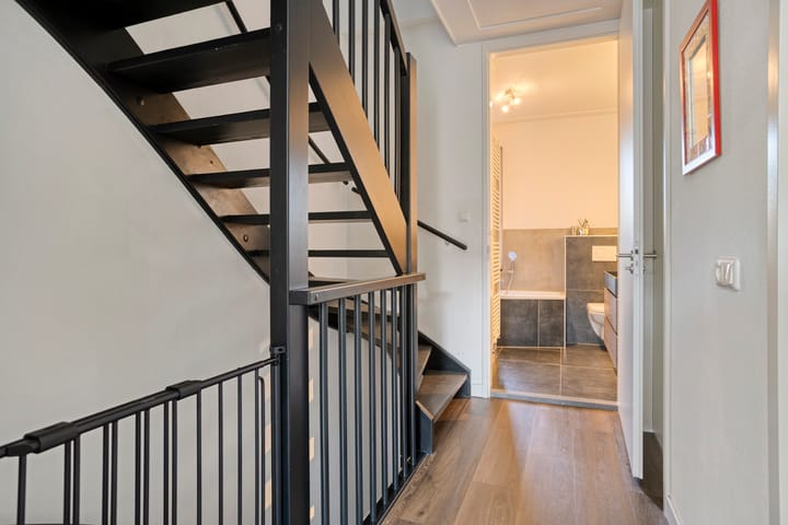 Foto 23 van Adelheidstraat 14