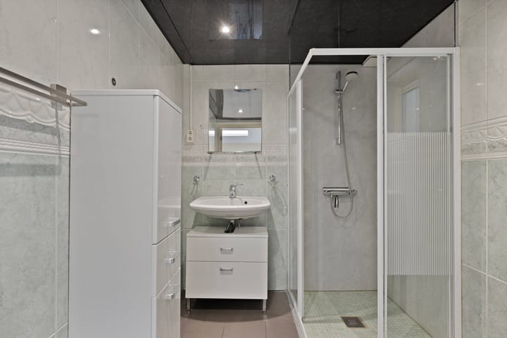 Foto 10 van van Gennipstraat 13