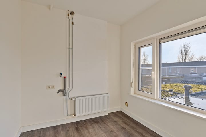 Foto 13 van van Gennipstraat 13