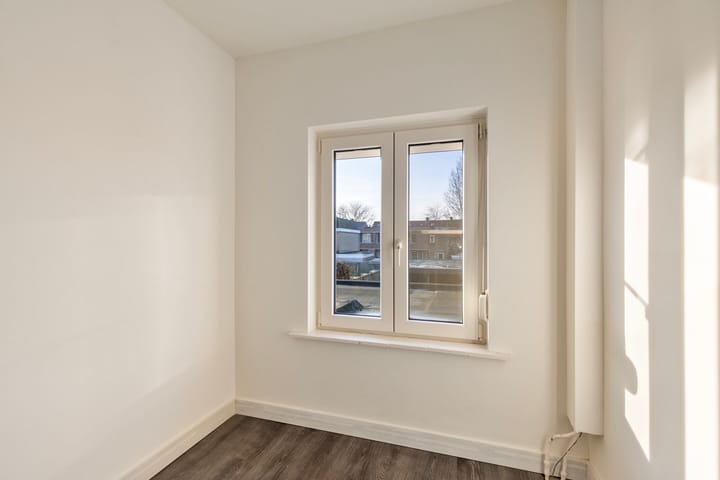 Foto 14 van van Gennipstraat 13