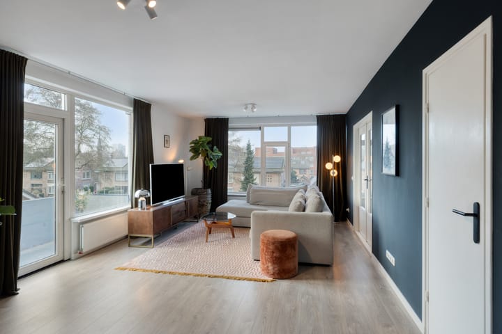 Photo 2 of Professor Regoutstraat 97