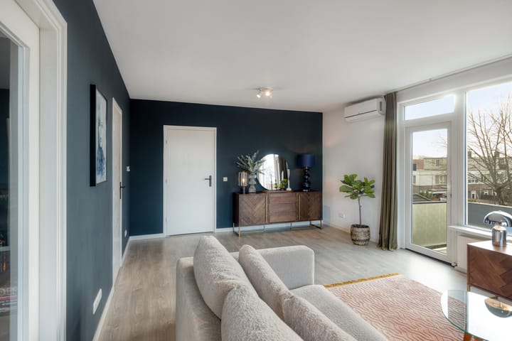 Foto 16 van Professor Regoutstraat 97