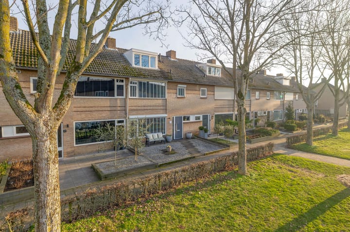 Foto 36 van Deken van Dijkstraat 36