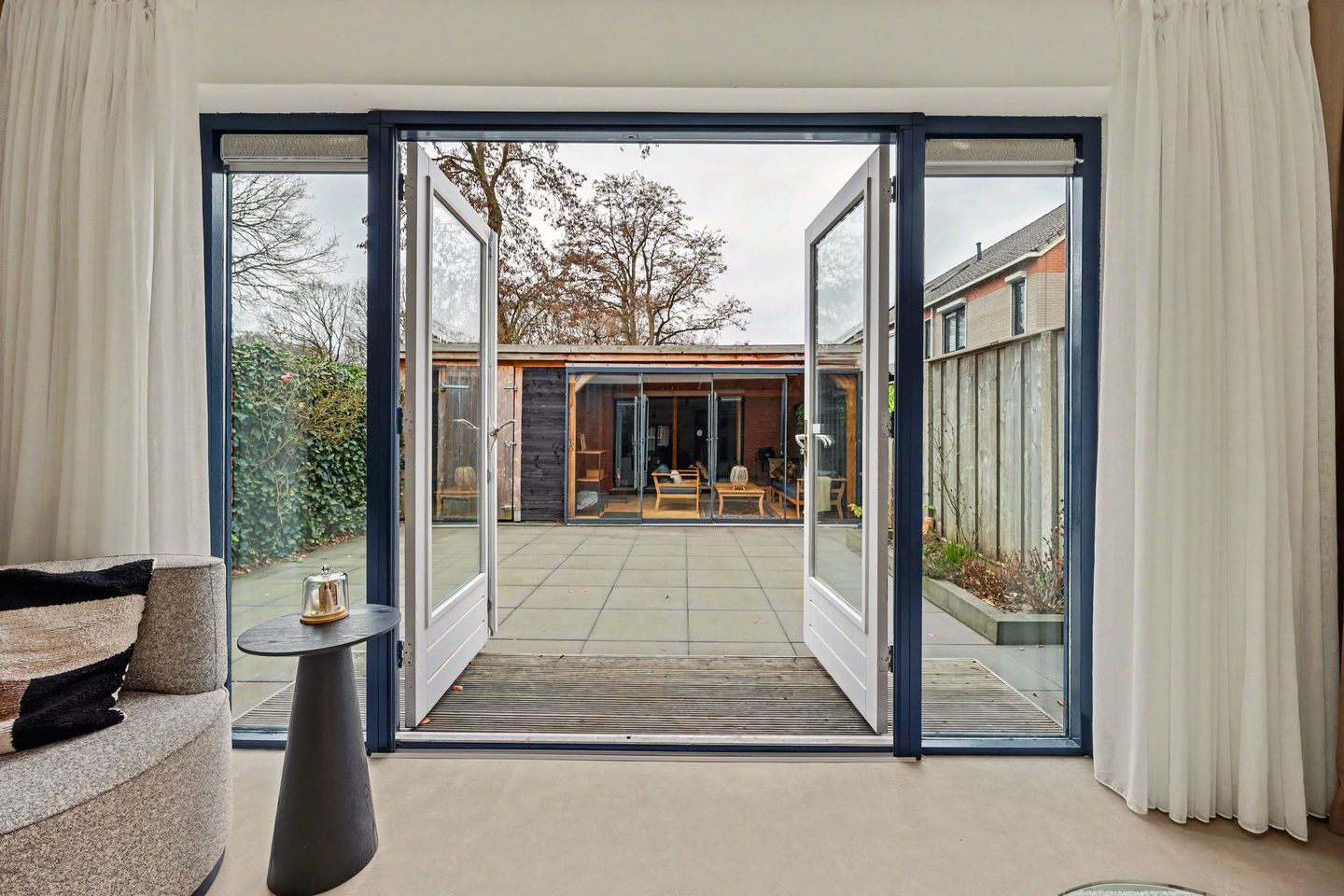 Photo 10 of Ferdinand Bolstraat 14-A