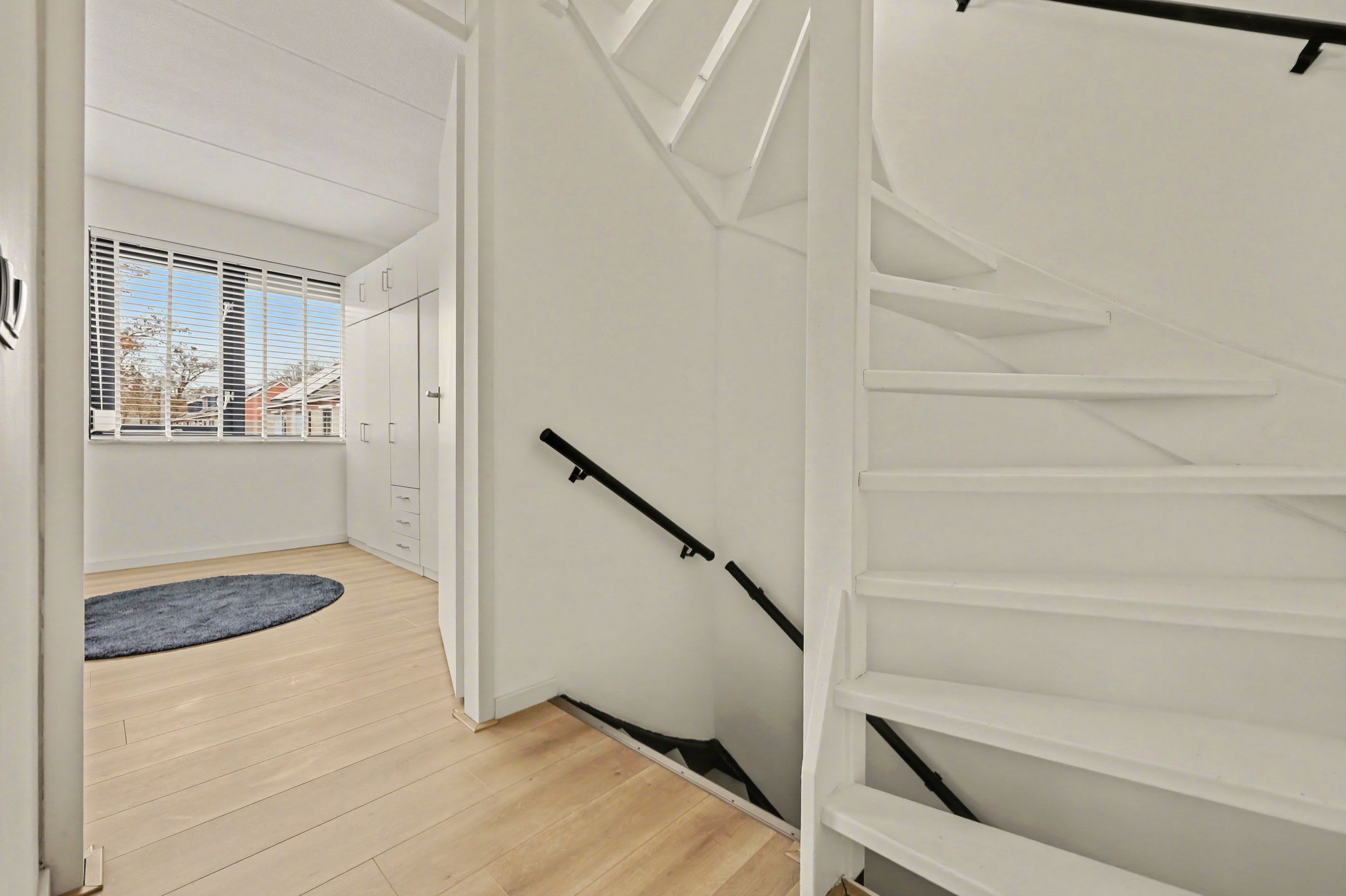 Photo 18 of Ferdinand Bolstraat 14-A