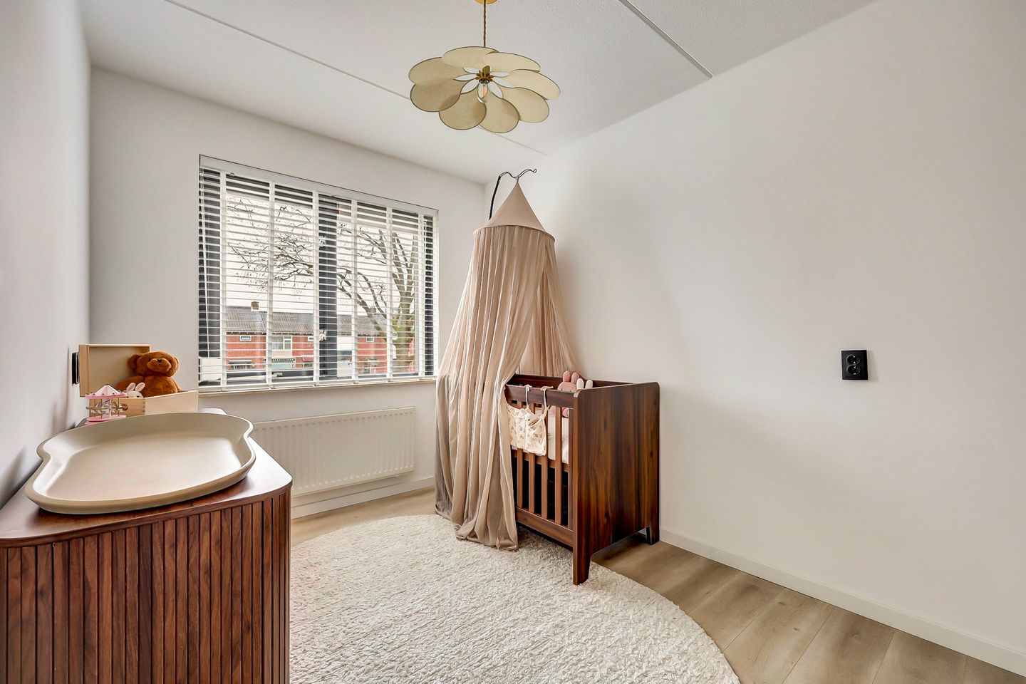 Photo 19 of Ferdinand Bolstraat 14-A