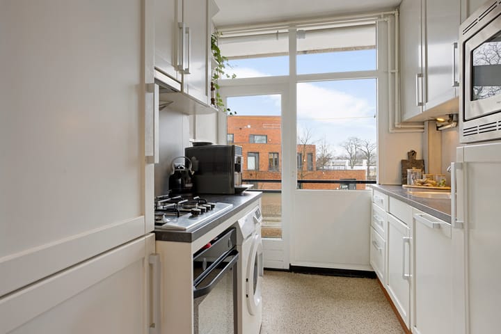 Foto 6 van Van Musschenbroekstraat 68-2