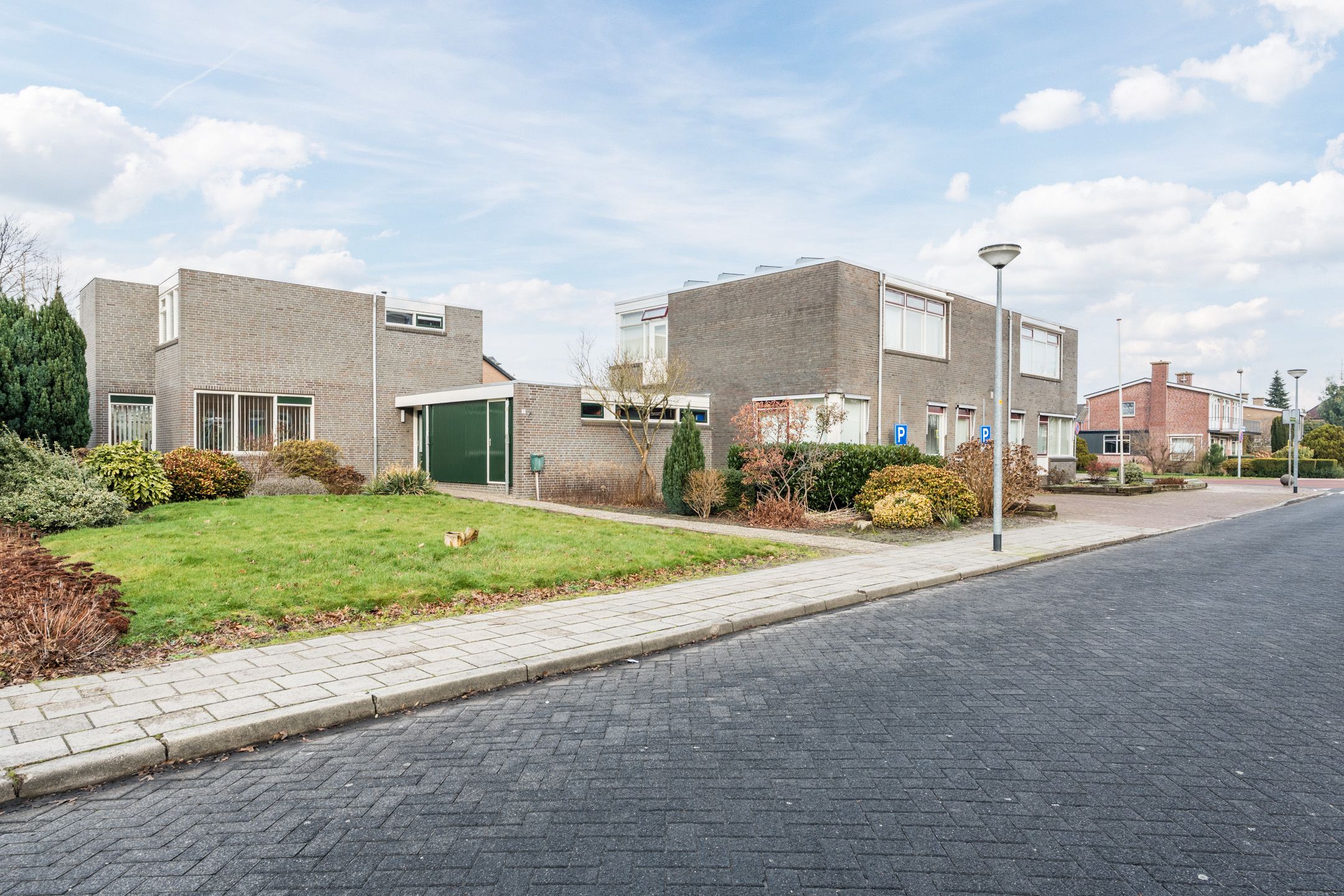 Foto 42 van Veendijkstraat 2