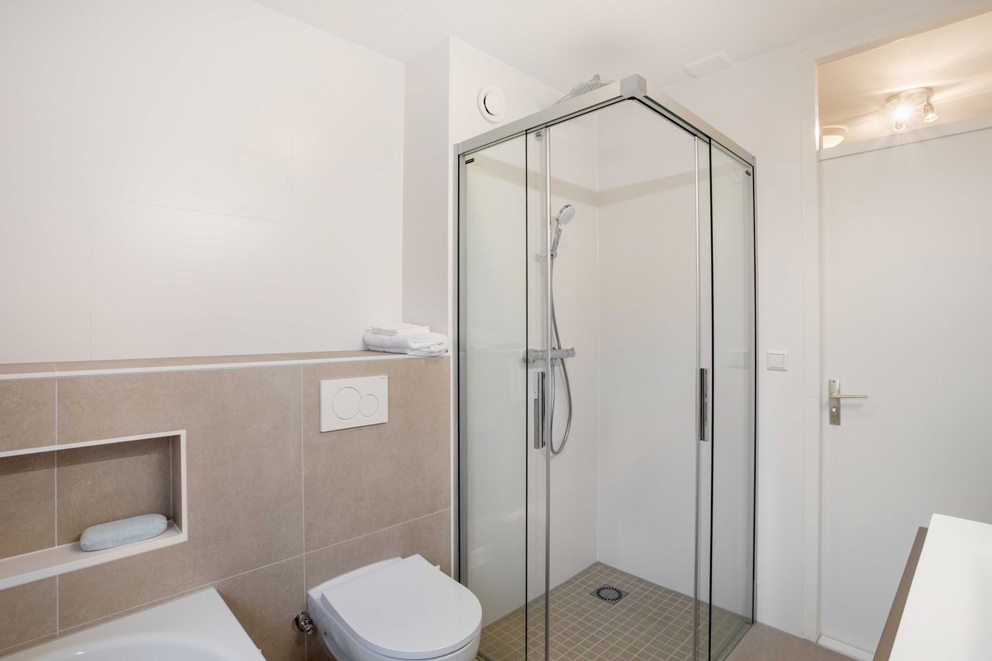 Foto 19 van Bertus Aafjeslaan 42