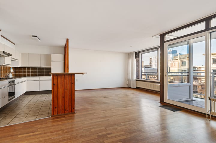 Foto 10 van Parallel Boulevard 246