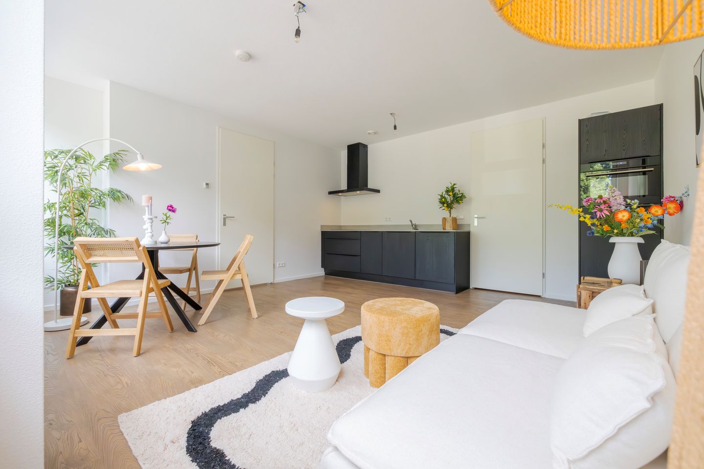 Photo 4 of Eusebiusbuitensingel 20-17