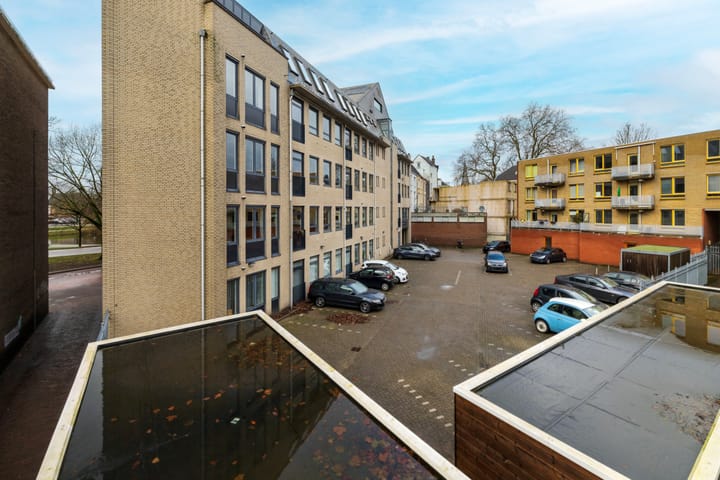 Photo 6 of Eusebiusbuitensingel 20-17