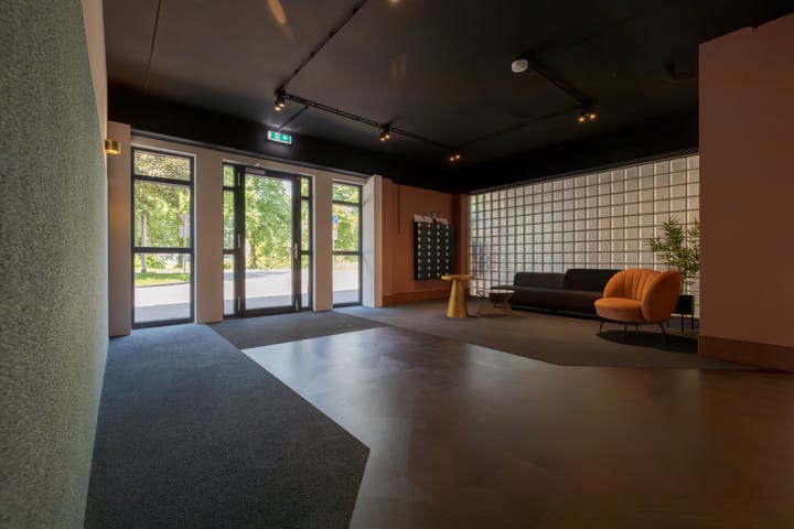 Photo 8 of Eusebiusbuitensingel 20-17