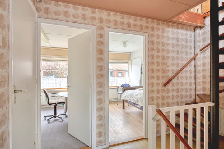 Foto 14 van van Alkemadelaan 11