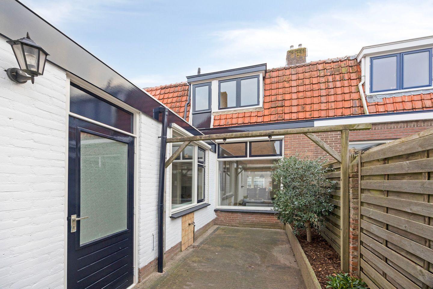 Photo 4 of Prins Bernhardstraat 6