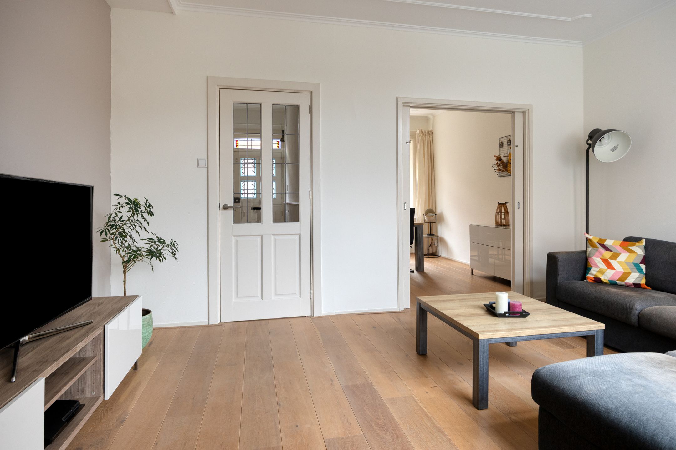 Photo 9 of Prins Bernhardstraat 6