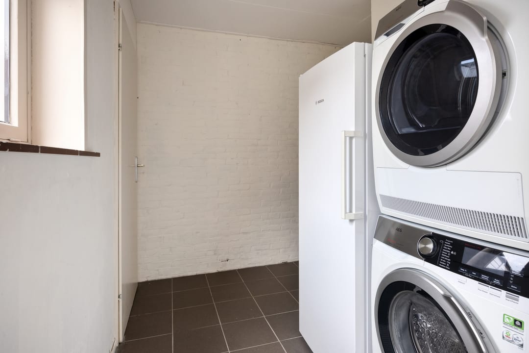 Photo 17 of Prins Bernhardstraat 6