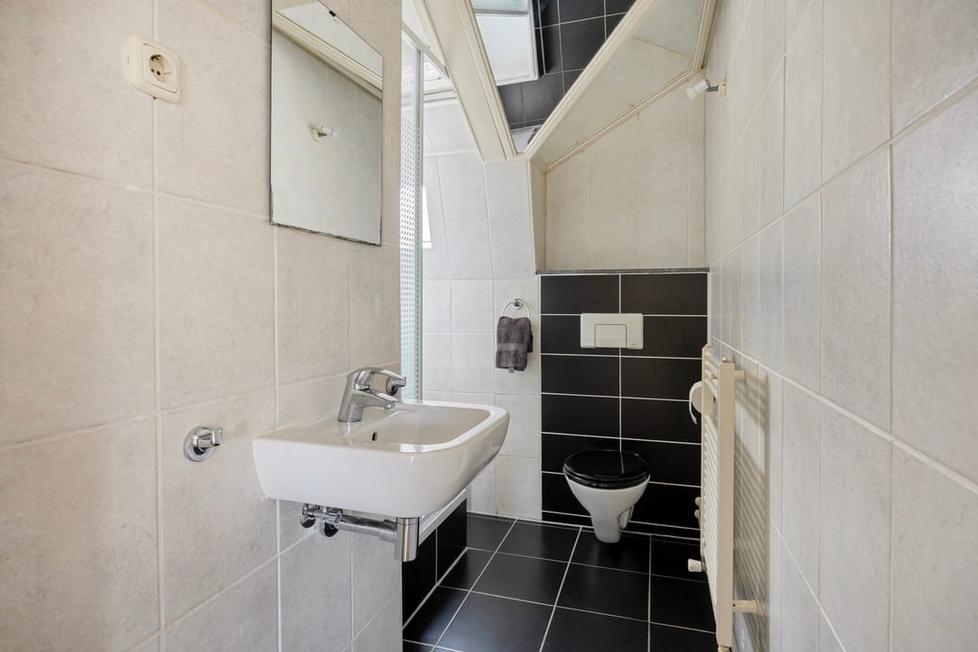 Photo 22 of Prins Bernhardstraat 6