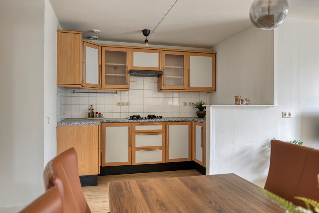 Photo 13 of Leeghwaterstraat 220