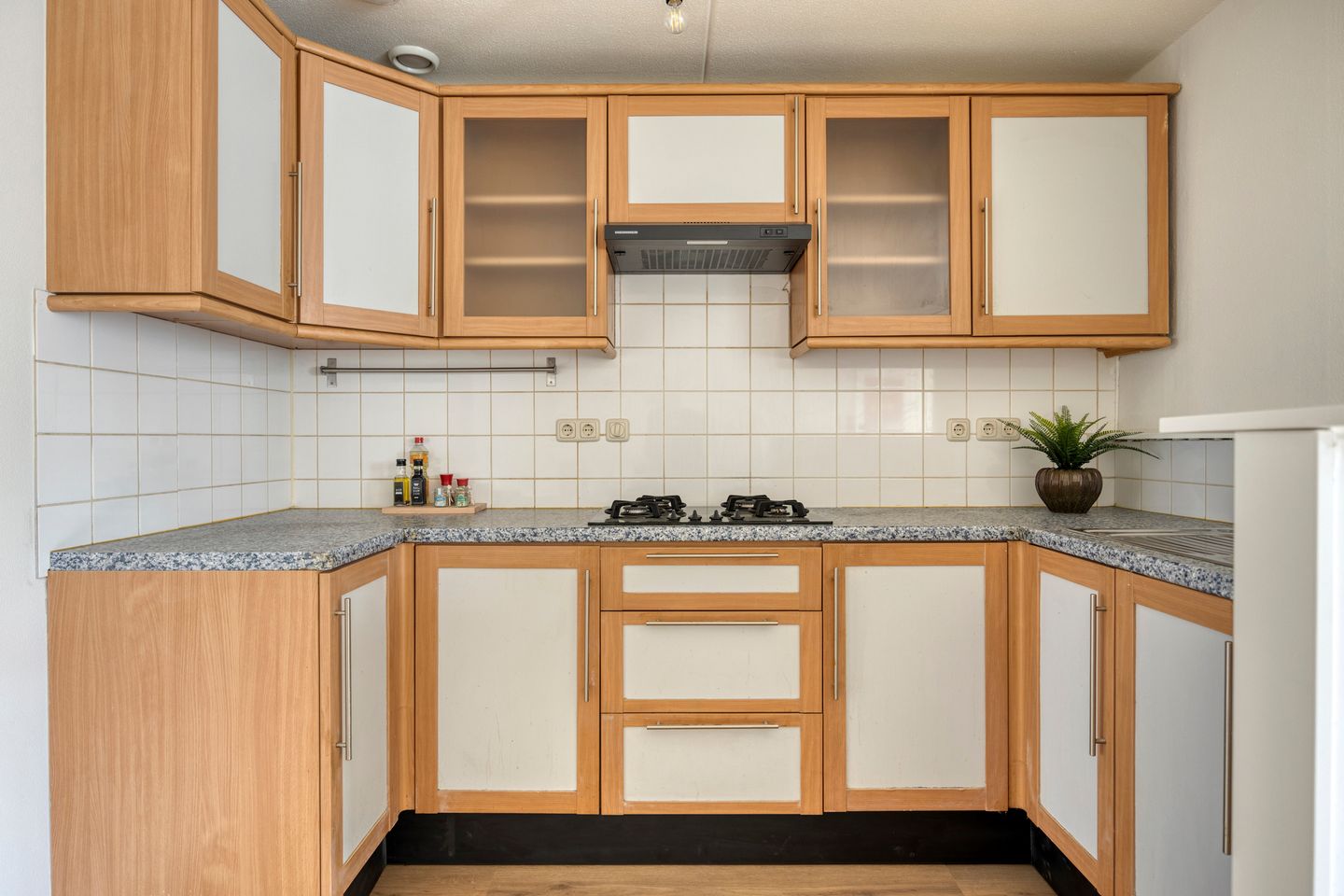 Photo 14 of Leeghwaterstraat 220