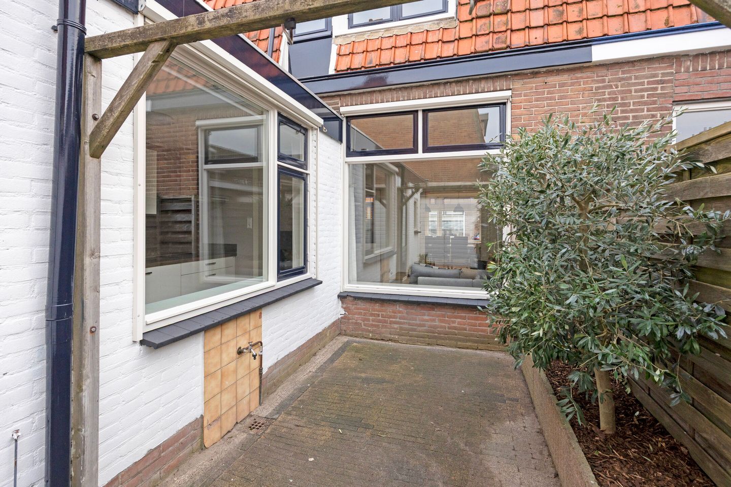 Photo 29 of Prins Bernhardstraat 6