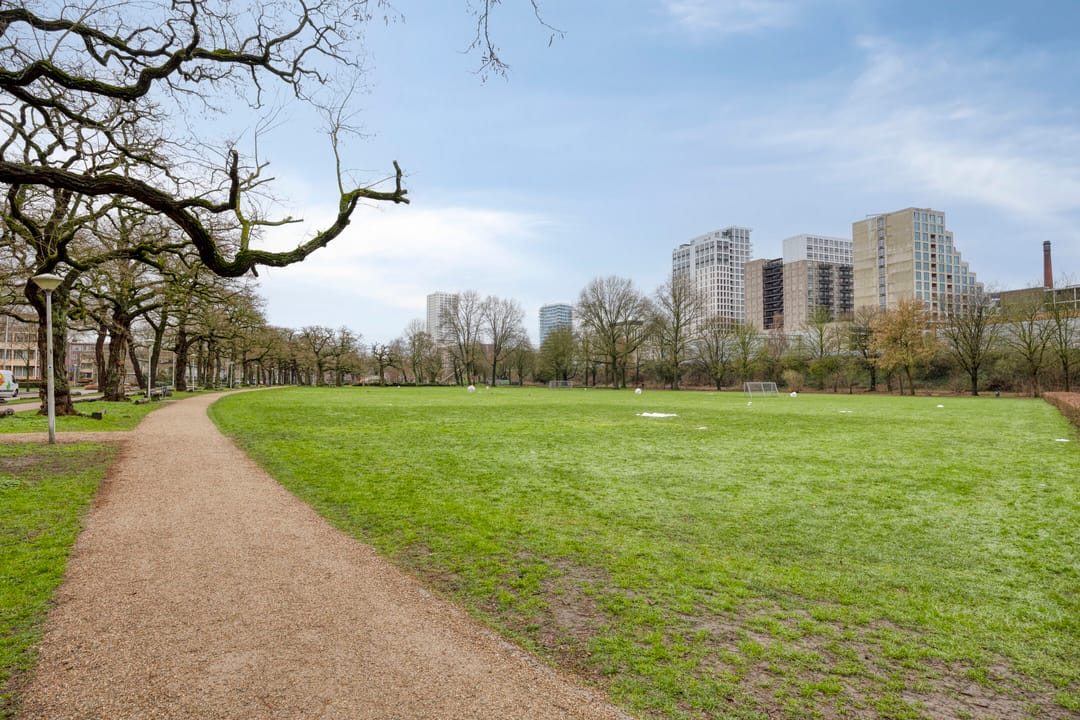 Photo 26 of Leeghwaterstraat 220