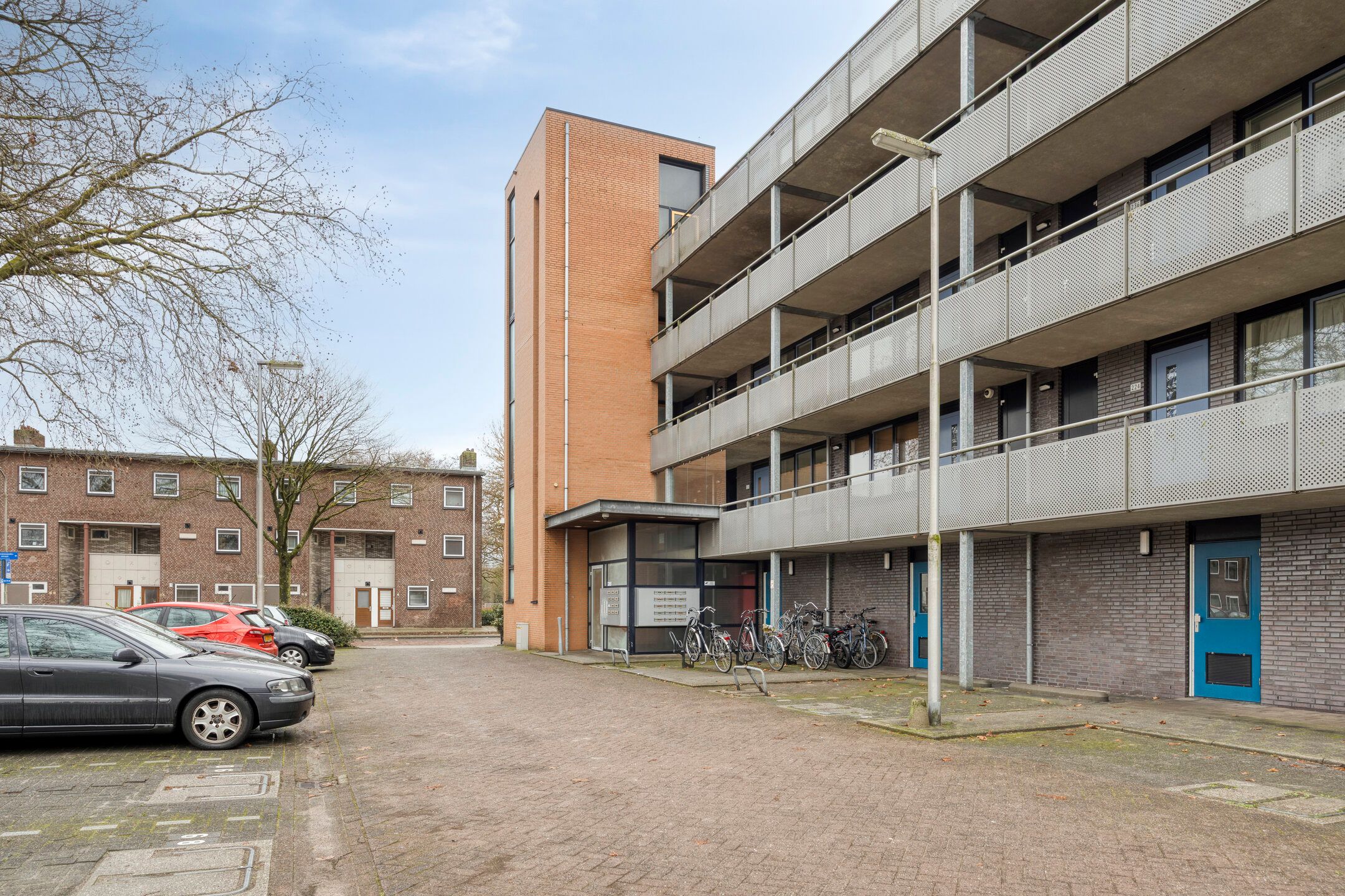 Photo 33 of Leeghwaterstraat 220