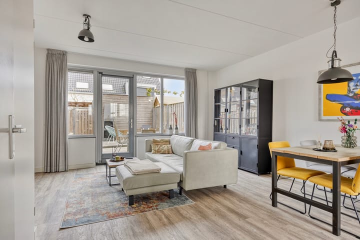 Foto 2 van Klaproos 8