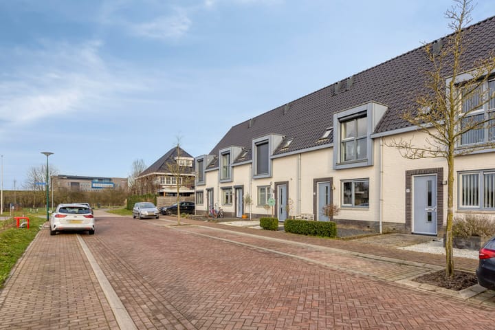 Foto 5 van Klaproos 8