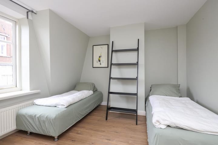 Foto 13 van Van Ostadestraat 52-3