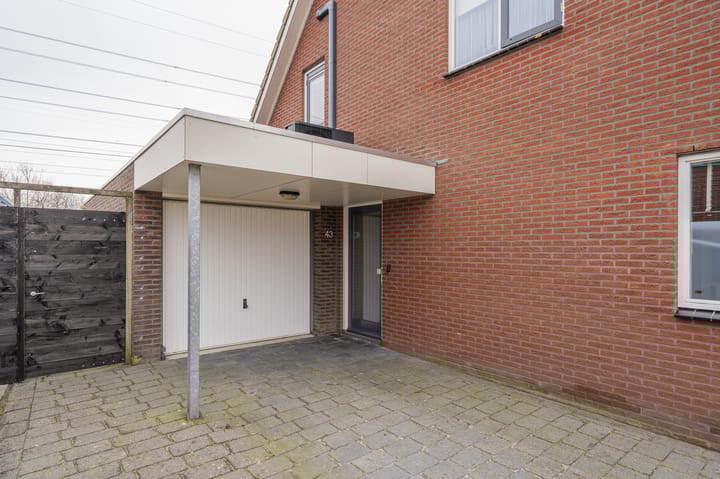 Foto 10 van Hertenlaan 43